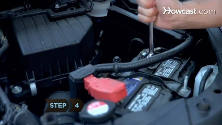 Step-By-Step Guide: Disconnecting A Car Battery